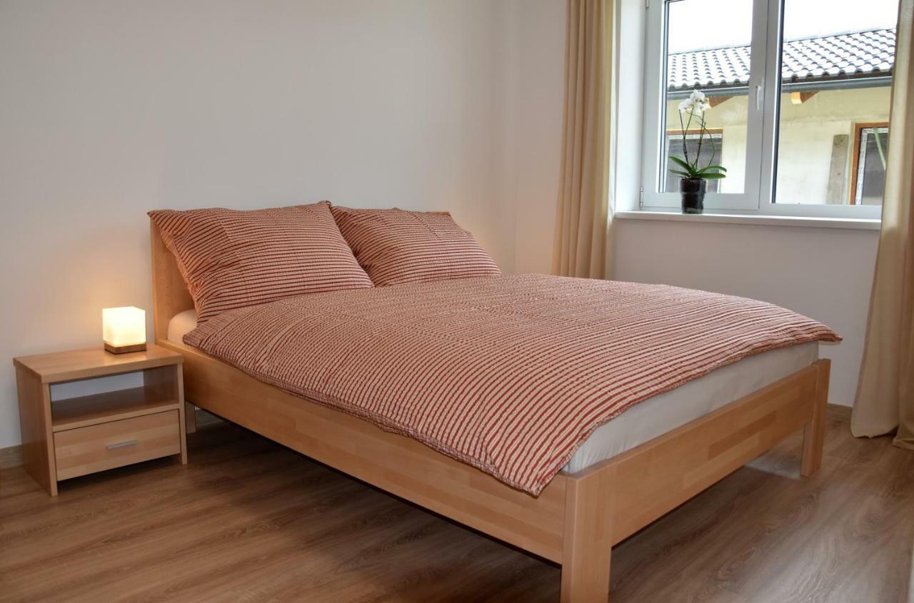Apartamento Elemir Bešeňová Exterior foto
