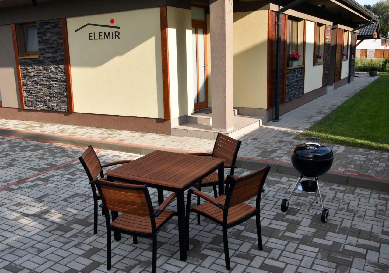 Apartamento Elemir Bešeňová Exterior foto
