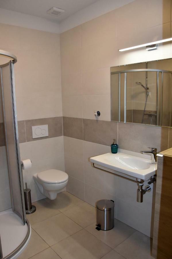 Apartamento Elemir Bešeňová Exterior foto