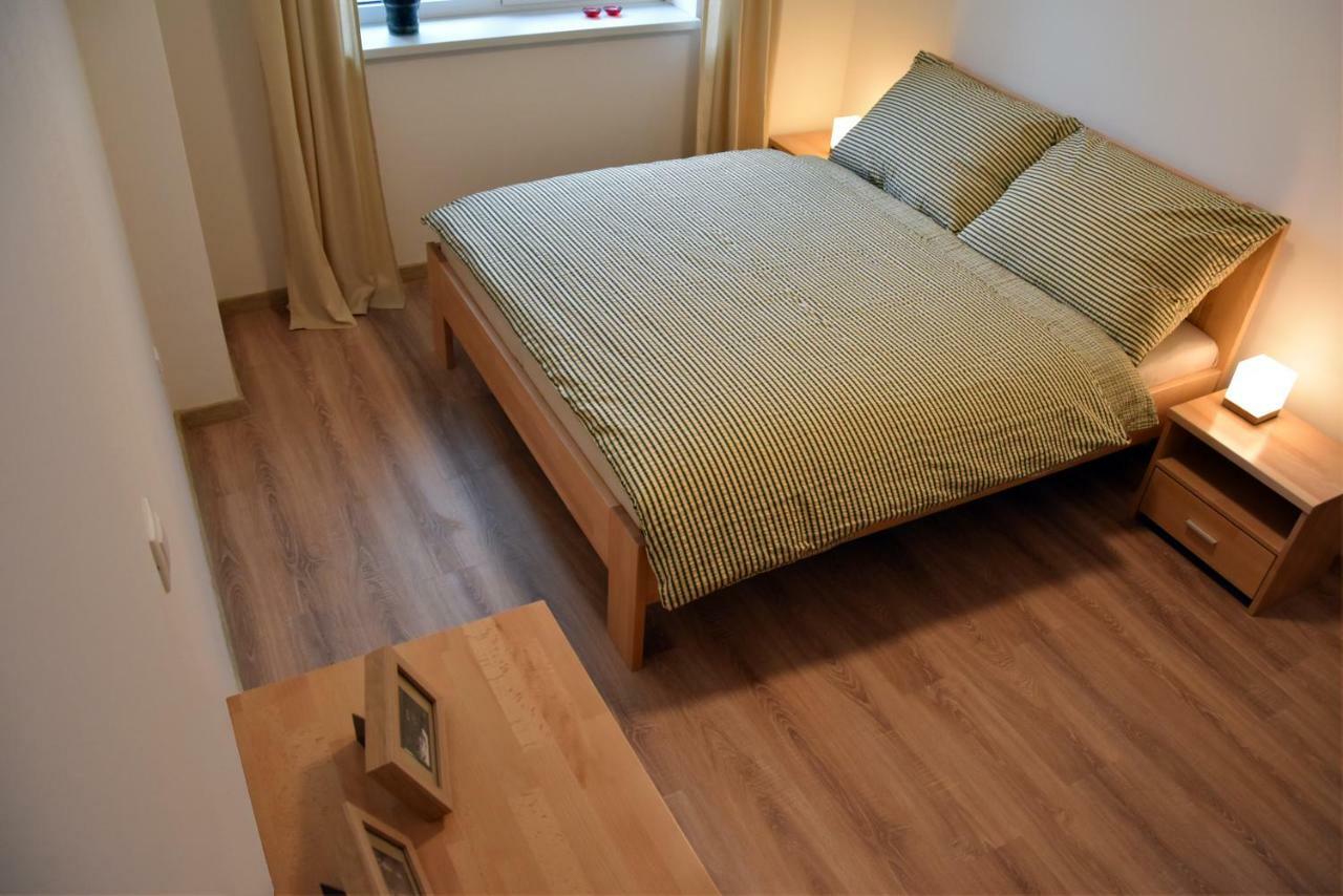 Apartamento Elemir Bešeňová Exterior foto