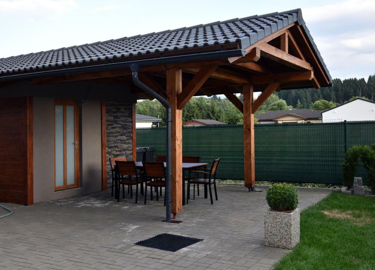 Apartamento Elemir Bešeňová Exterior foto